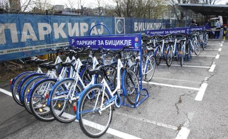 parking-bicikli-foto-beoinfo-2.jpg