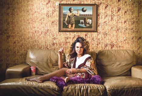 Srna Lango na zlatnom trosedu