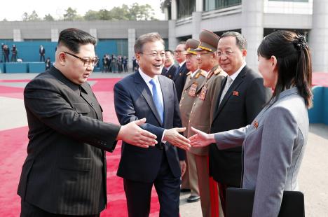 ap-korea-summit-press-pool02.jpg