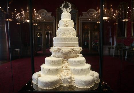 profimedia0096834765-william-and-kates-wedding-cake.jpg