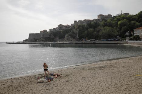 ulcinj-crna-gora-foto-reuters-marko-djurica-april-2018-1.jpg