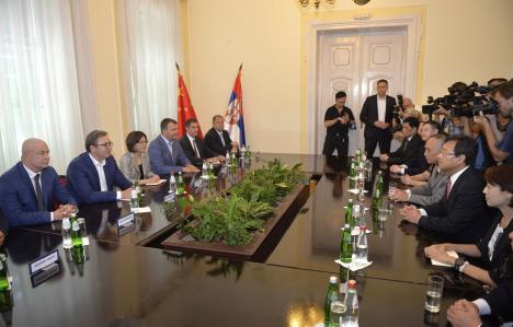 vucic-zrenjanin-goran-knezevic-gabrika-guma-foto-tanjug-rade-prelic-1.jpg