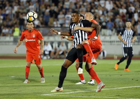 partizanbesiktas24180.jpg