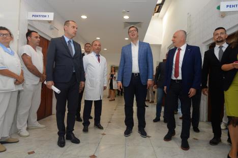 vucic-tirsova-foto-tanjug-dimitrije-goll-2.jpg