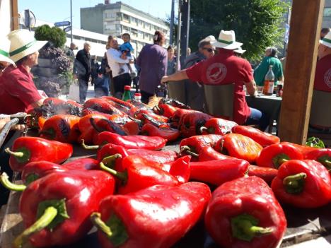 krusevac-je-bio-opijen-mirisom-pecenih-paprika-foto-lj.vukotic.jpg