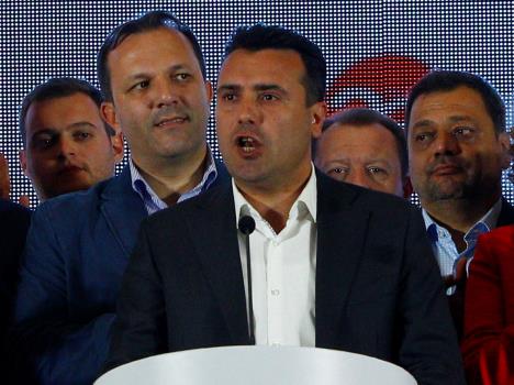 r-zaev02.jpg