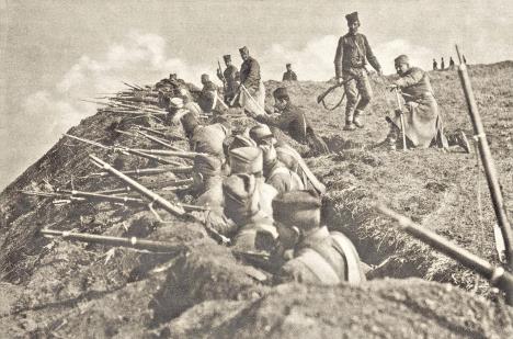 serbia-trench-position-at-the-crest-of-a-hill.-ca.-191418.jpg