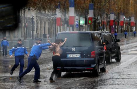 paris02-reuter-carlos-barria-copy.jpg