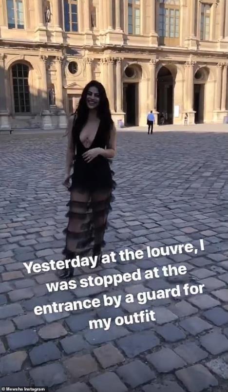 60619386378137ms-syeh-pictured-outside-the-louvre-declared-she-was-heartbrokena1-1541985561971.jpg