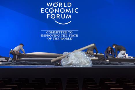 davos-epa02.jpg