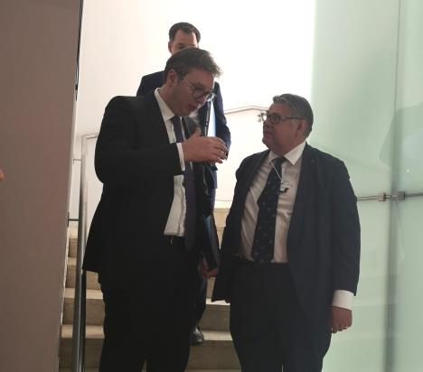 vucic-davos--foto-predsednistvo-1.jpg