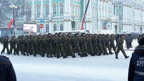 parada-lenjingrad-sant-peterburg-foto-zoran-saponjic-1333333.jpg