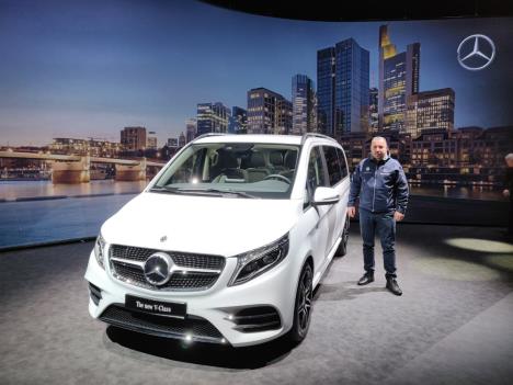 mercedes-v-1.jpg