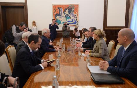 vucic-borel-spanac-foto-tanjug-dimitirje-goll-2.jpg