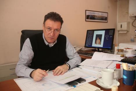Dr Aleksandar Adamović