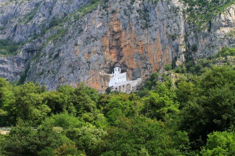 ostrog-foto-beta-milos-miskov-jul-2018-2.jpg