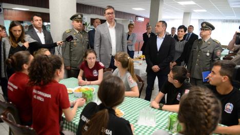 vucic-vojna-gimnazija-foto-tanjug-tanja-valic-666.jpg