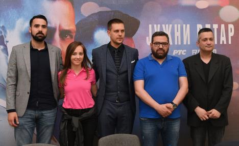 miodrag-radonjic-jelena-stojiljkovic-milos-bikovic-milos-avramovic-reditelj-i-marko-novakovic-urednik-serije.jpg