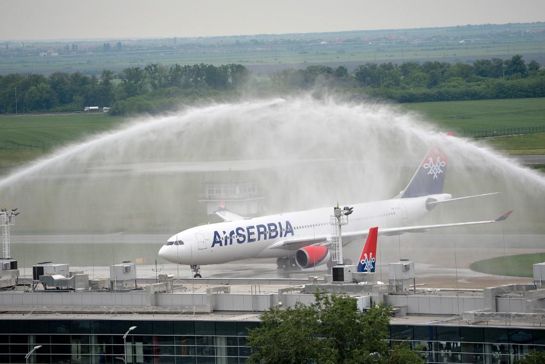 avion-erbas-a330-er-srbija.jpg