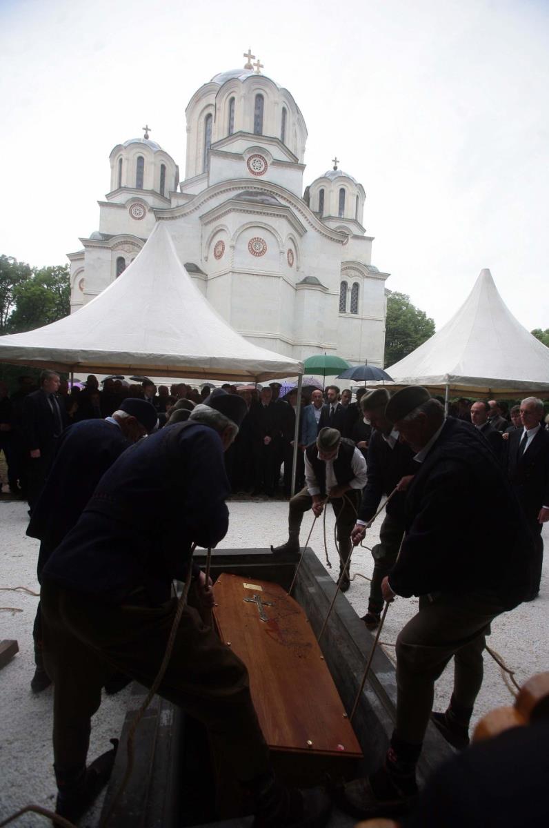 knez-aleksandar-karadjordjevic-sahrana-oplenac.jpg
