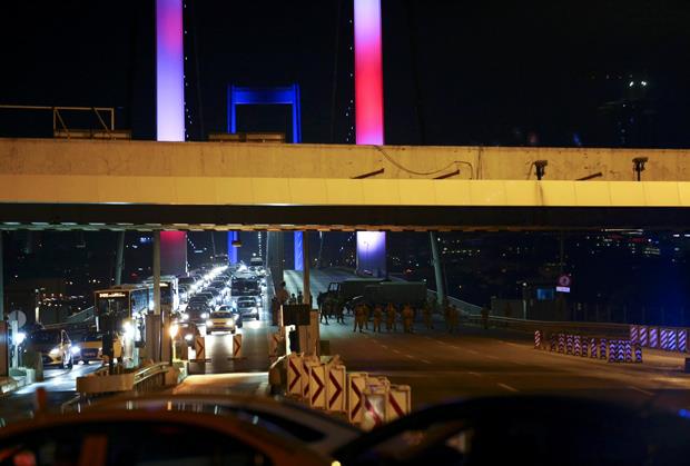 vojni-udar-istanbul-turska.jpg