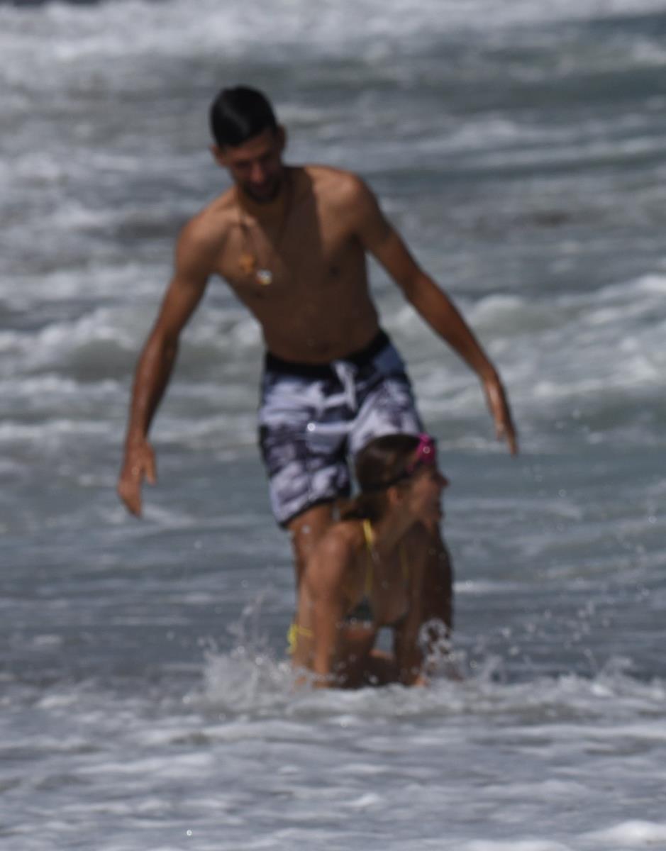 novak-i-jelena-djokovic-odmor-more.jpg