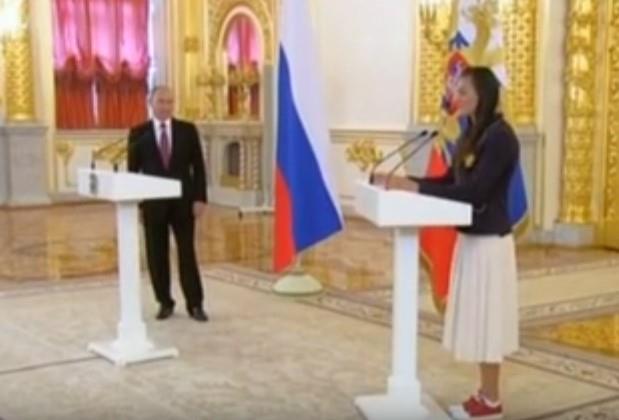 jelena-isinbajeva-vladimir-putin.jpg