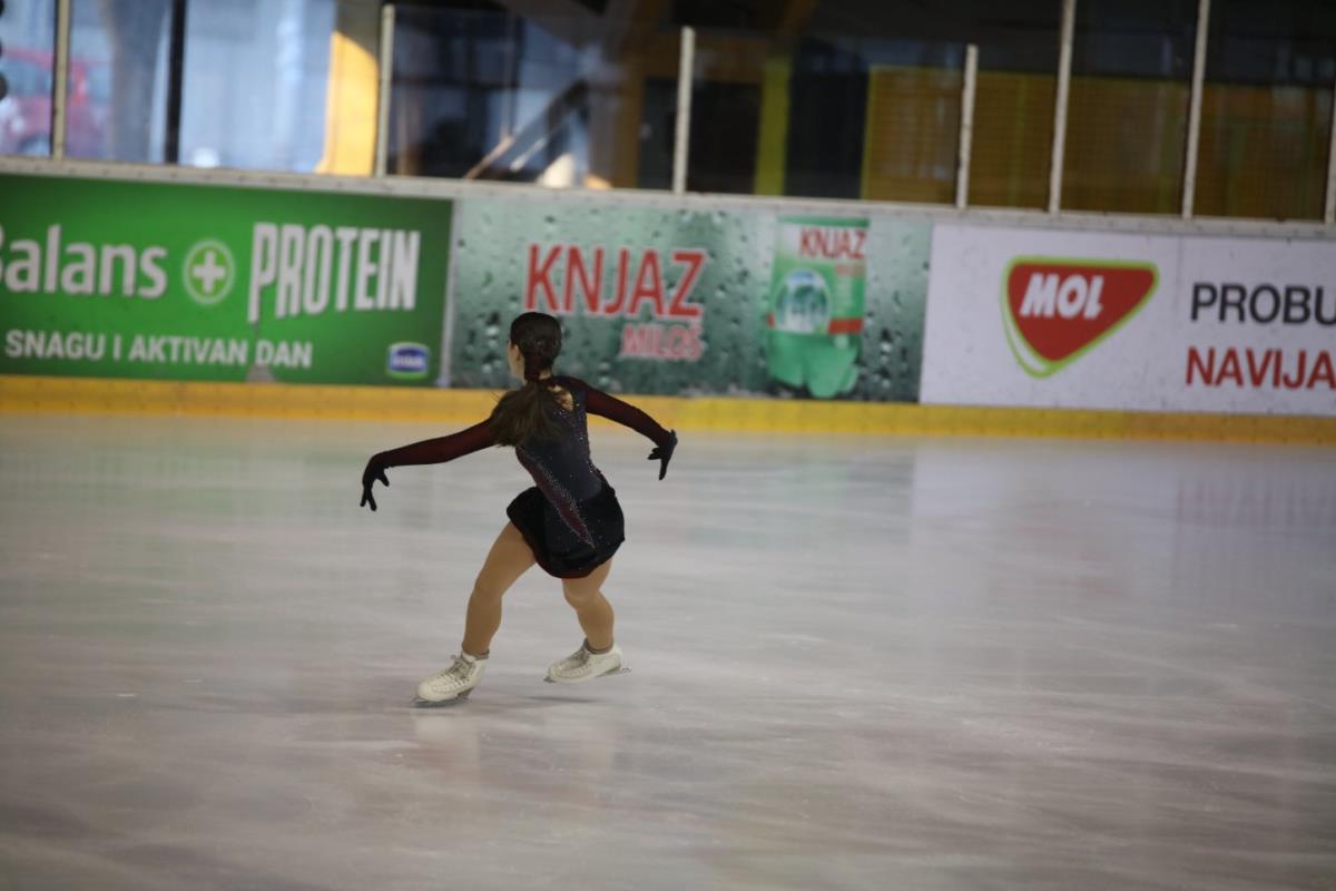 leona-rogic-klizanje.jpg
