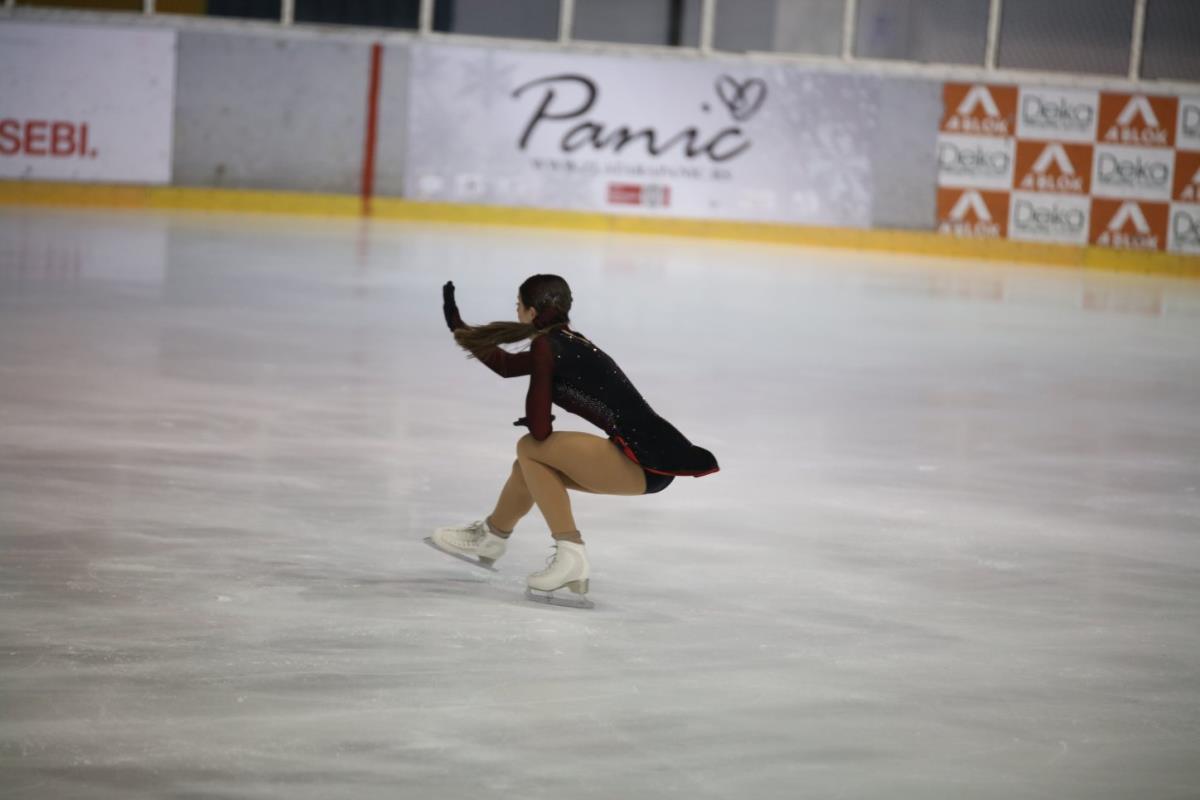 leona-rogic-klizanje.jpg