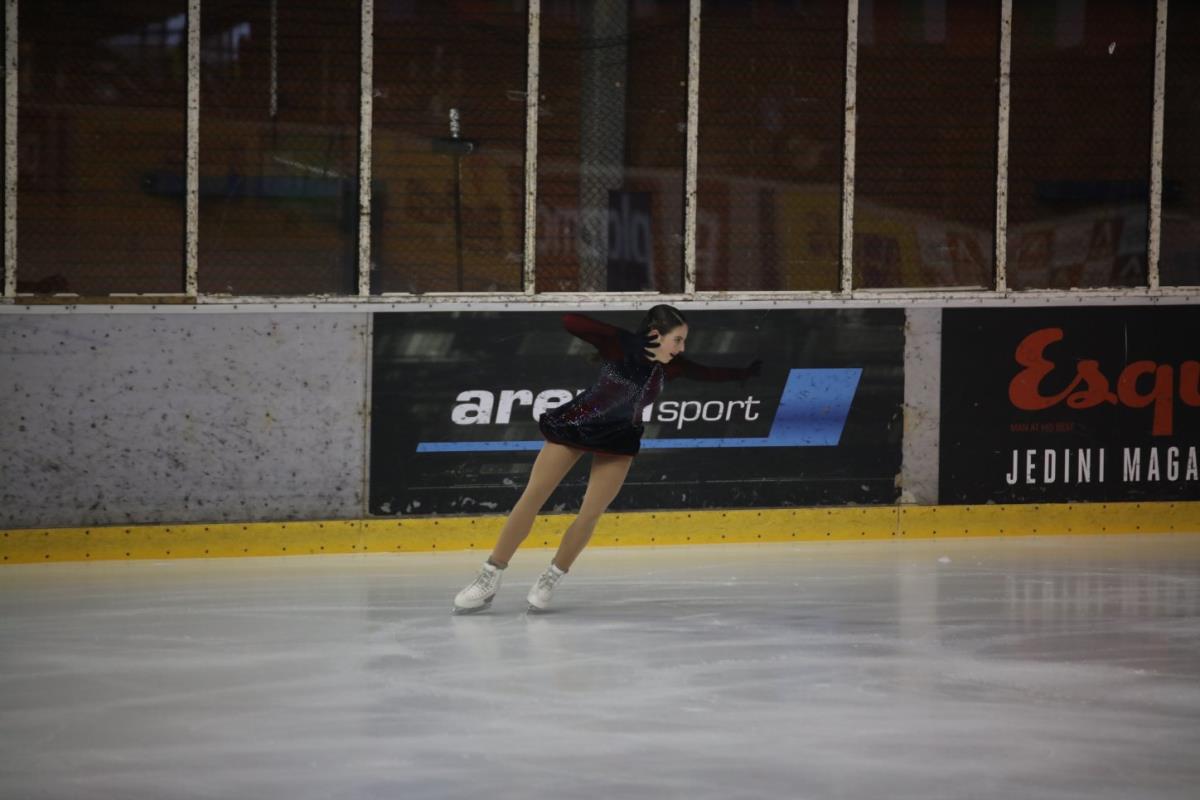 leona-rogic-klizanje.jpg