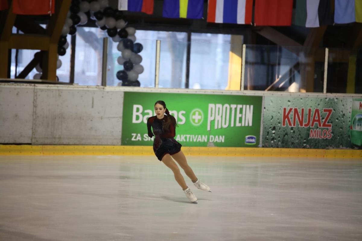 leona-rogic-klizanje.jpg
