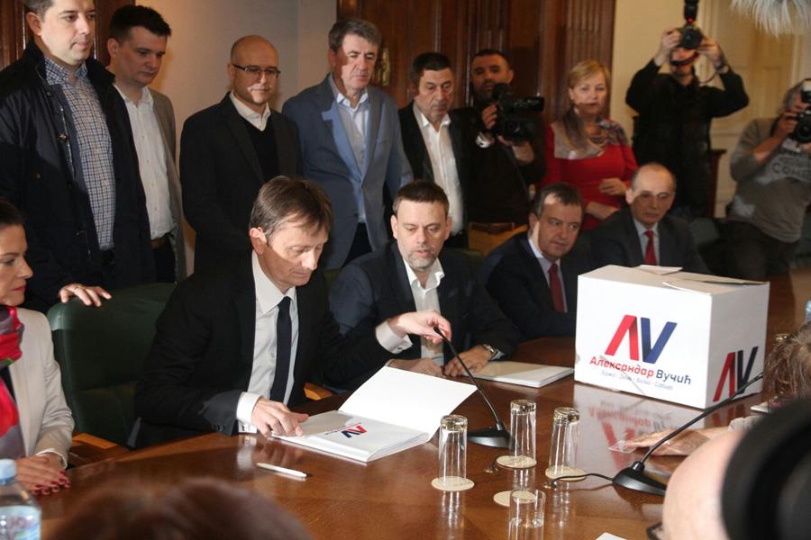 kandidatura-aleksandar-vucic-politicari-rik.jpg