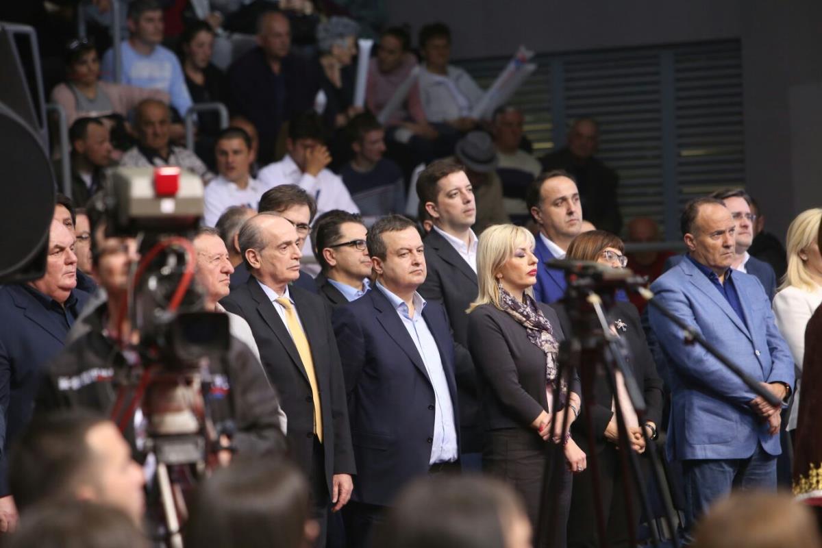 aleksandar-vucic-sns-miting-kraljevo.jpg