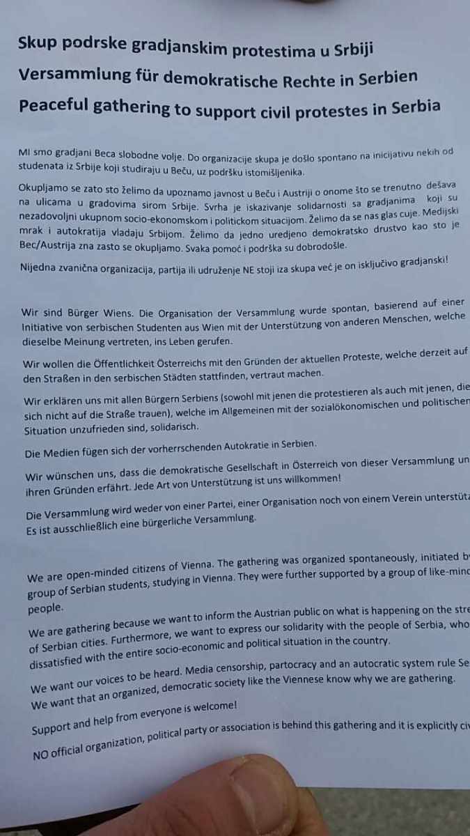 skup-podrske-gradjanskim-protestima-u-srbiji-bec.jpg