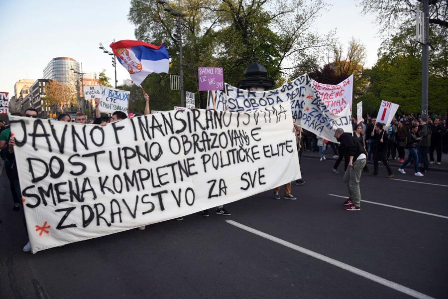 stop-diktaturi-protest-beograd-studenti-8.dan.jpg