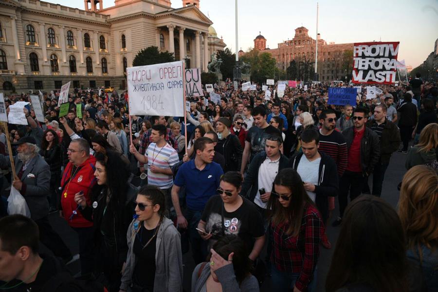 stop-diktaturi-protest-beograd-studenti-8.dan.jpg