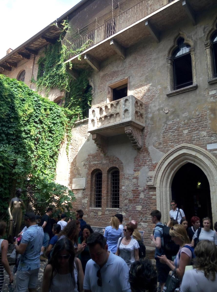 2verona1.jpg