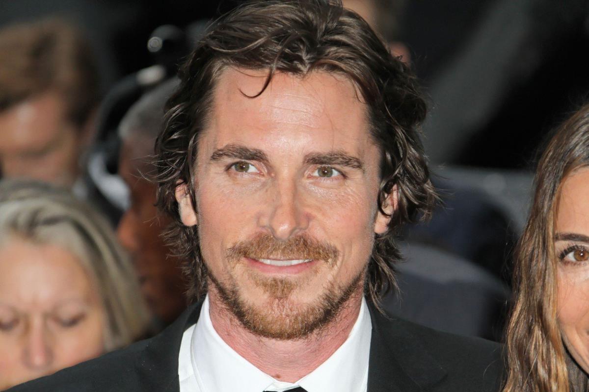 Kristijan Bejl sa dugom kosom i brado