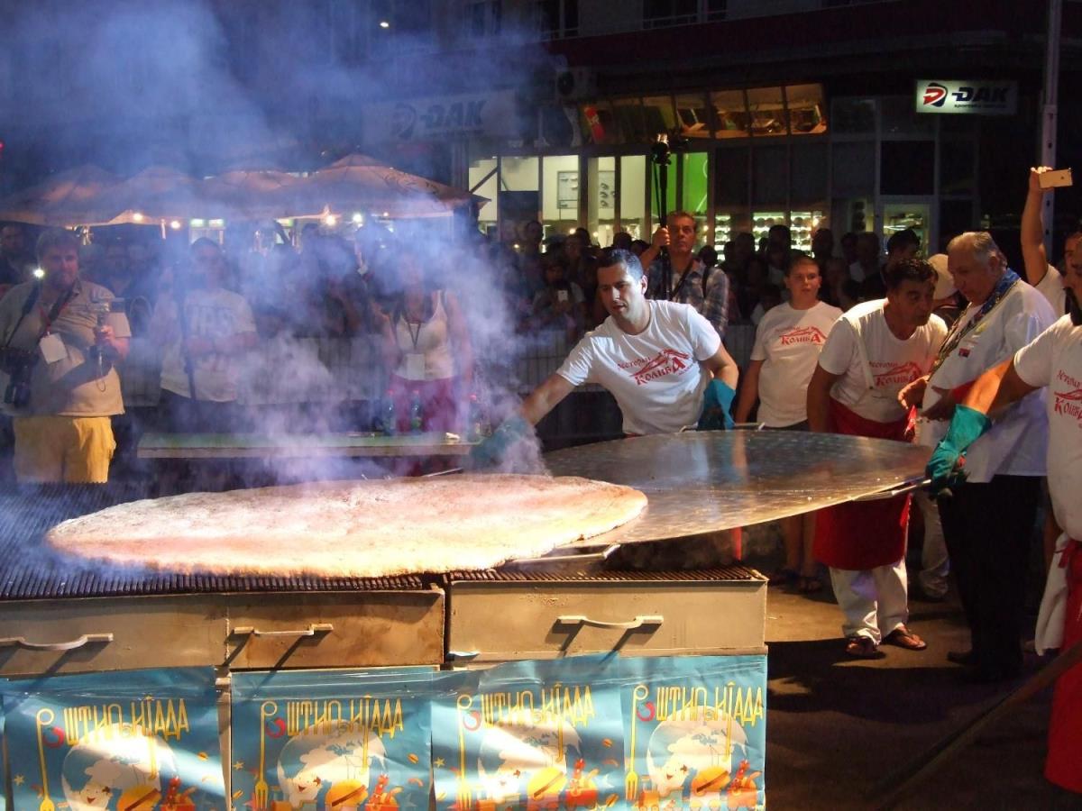 rostiljijada-leskovac-foto-fonet-ljiljana-stojanovic-2017-2.jpg