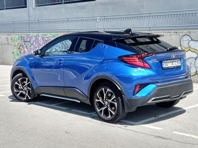 toyota-chr-19.jpg