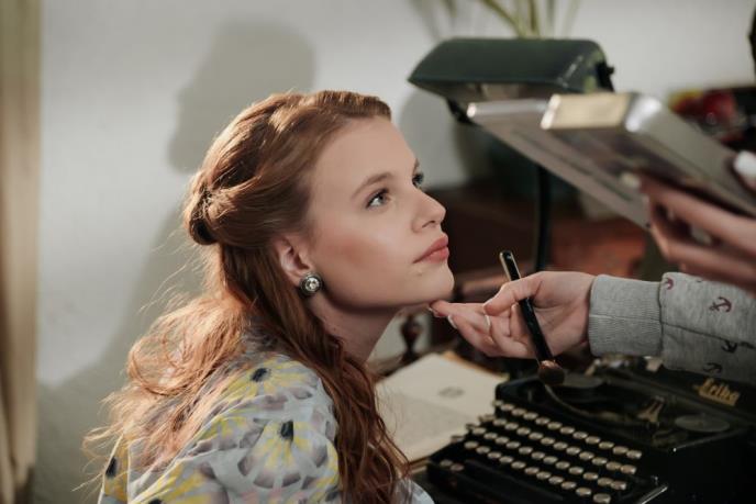 Jovana Milovanović u seriji Jugoslovenka