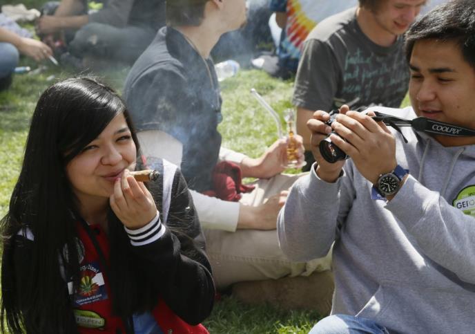 protest-u-denveru-u-vezi-sa-legalizacijom-marihuane.jpg