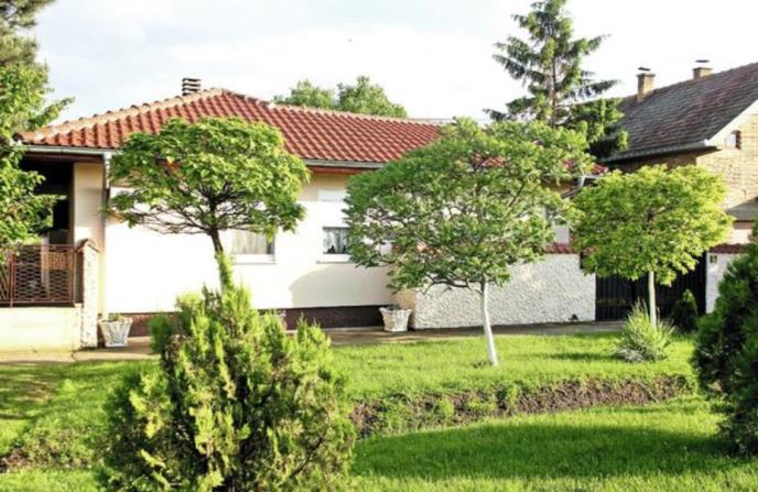 Ovo je imanje Stoje Novaković u Perlezu