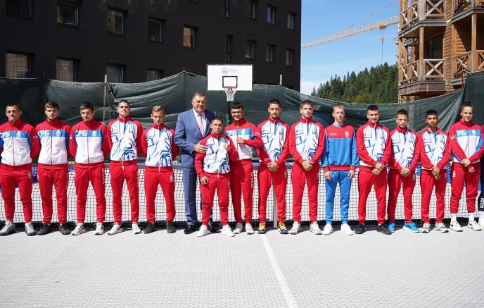 poseta-predsednika-rsrpske-milorada-dodika-bss-selekciji-na-jahorini3.jpg