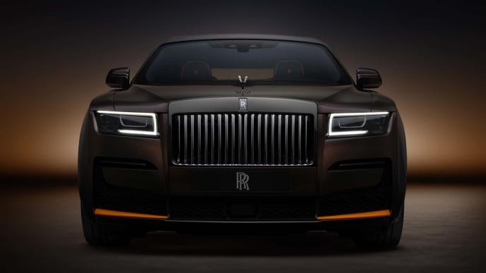 rollsroyceghostblackbadgeekleipsisprivatecollection-3.jpg