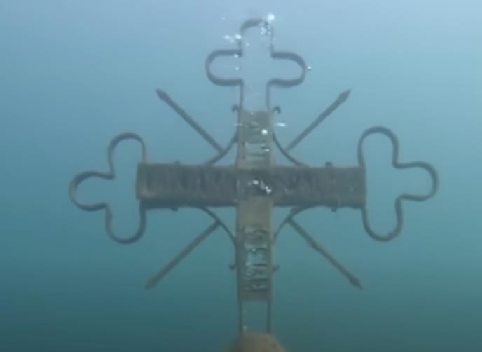 Ronioci uspeli da dođu do potopljene Valjevske gračanice.jpg