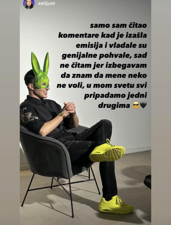 Xelijum o detinjstvu i odrastanju