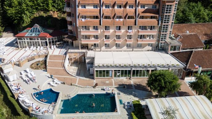 Lukovska BanjaLiveProduction.jpg