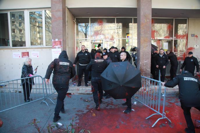 x20 Beta Milos Miskov.jpg