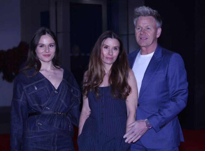 Gordon Remzi sa suprugom i ćerkom